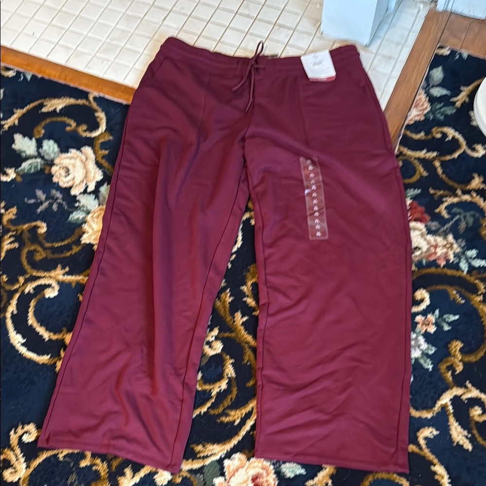 Chic Burgundy‎ Track Pants